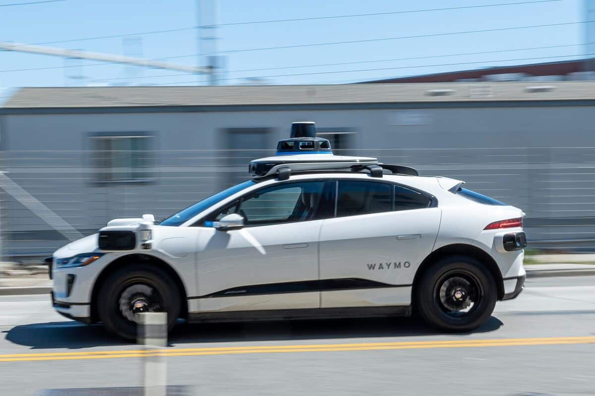 Autonomous taxi safety Zoox ADS investigation NHTSA robotaxi probe Self-driving car incidents Amazon autonomous vehicles