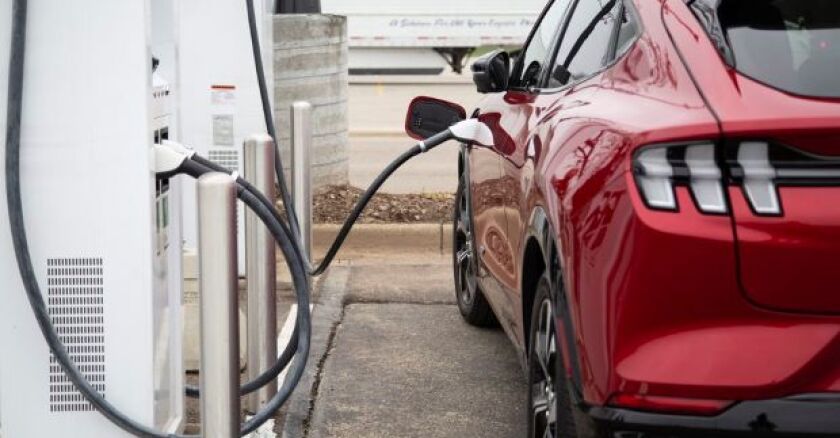 New Report Highlights Challenges for EV Charging Infrastructure Profitability