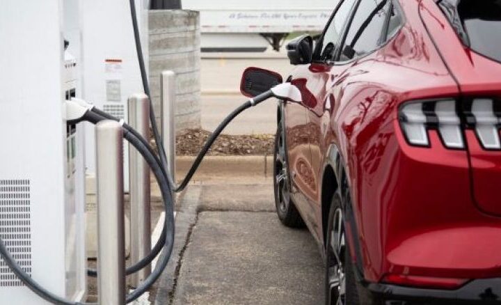 New Report Highlights Challenges for EV Charging Infrastructure Profitability